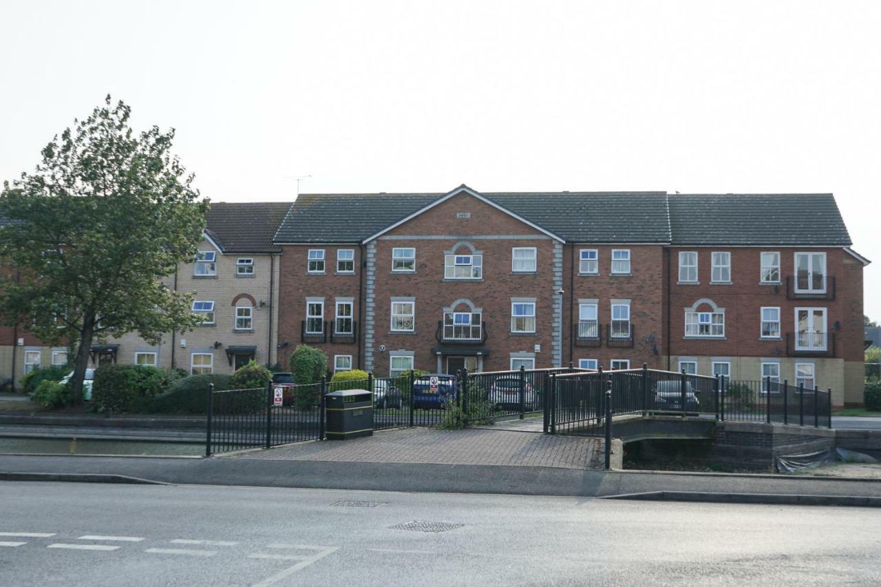 Hullidays - Victoria Dock Residence Kingston upon Hull Exterior foto